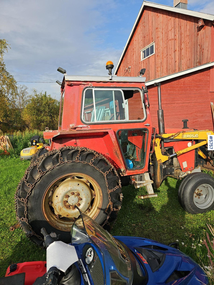 1982 Massey Ferguson 575 W/Front Loader. - Traktori: kuva 1982 Massey Ferguson 575 W/Front Loader. - Traktori 1982 Massey Ferguson 575 W/Front Loader. - Traktori: kuva 1982 Massey Ferguson 575 W/Front Loader. - Traktori