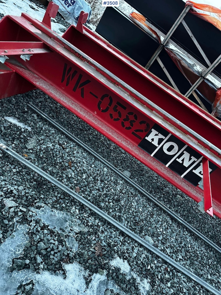 1983 KONE WK-0582 5000 kg Traverskran - Portaalinosturi: kuva  1983 KONE WK-0582 5000 kg Traverskran - Portaalinosturi 1983 KONE WK-0582 5000 kg Traverskran - Portaalinosturi: kuva  1983 KONE WK-0582 5000 kg Traverskran - Portaalinosturi