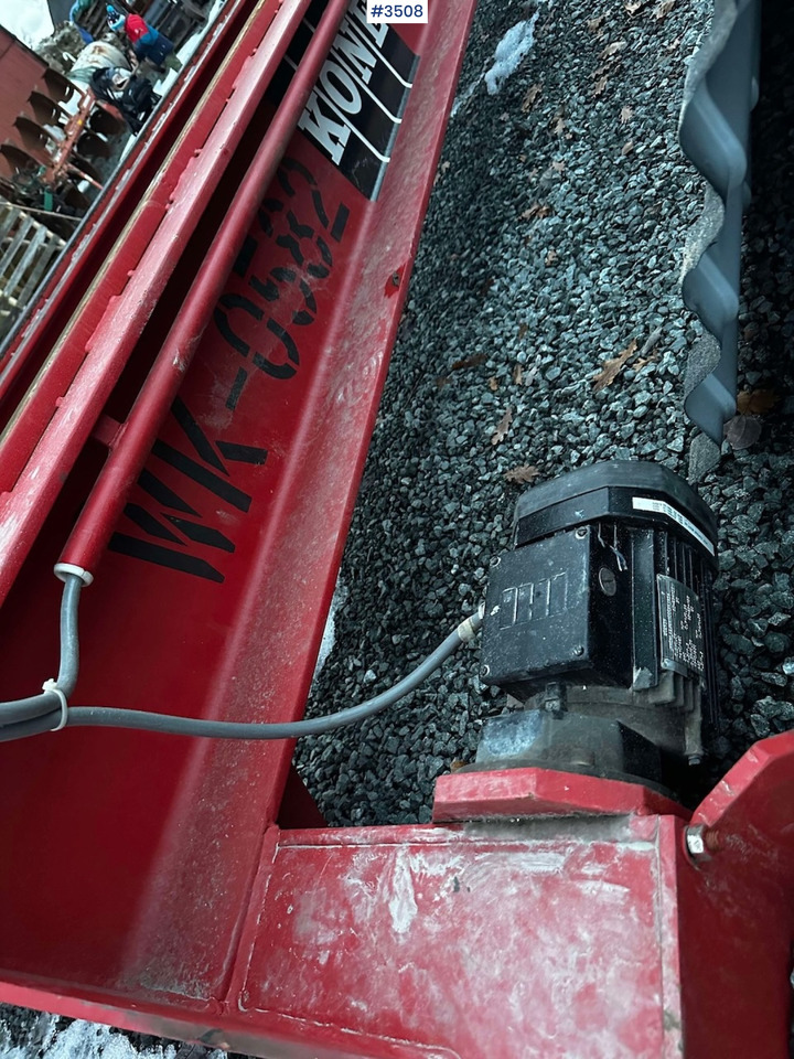 1983 KONE WK-0582 5000 kg Traverskran - Portaalinosturi: kuva  1983 KONE WK-0582 5000 kg Traverskran - Portaalinosturi 1983 KONE WK-0582 5000 kg Traverskran - Portaalinosturi: kuva  1983 KONE WK-0582 5000 kg Traverskran - Portaalinosturi