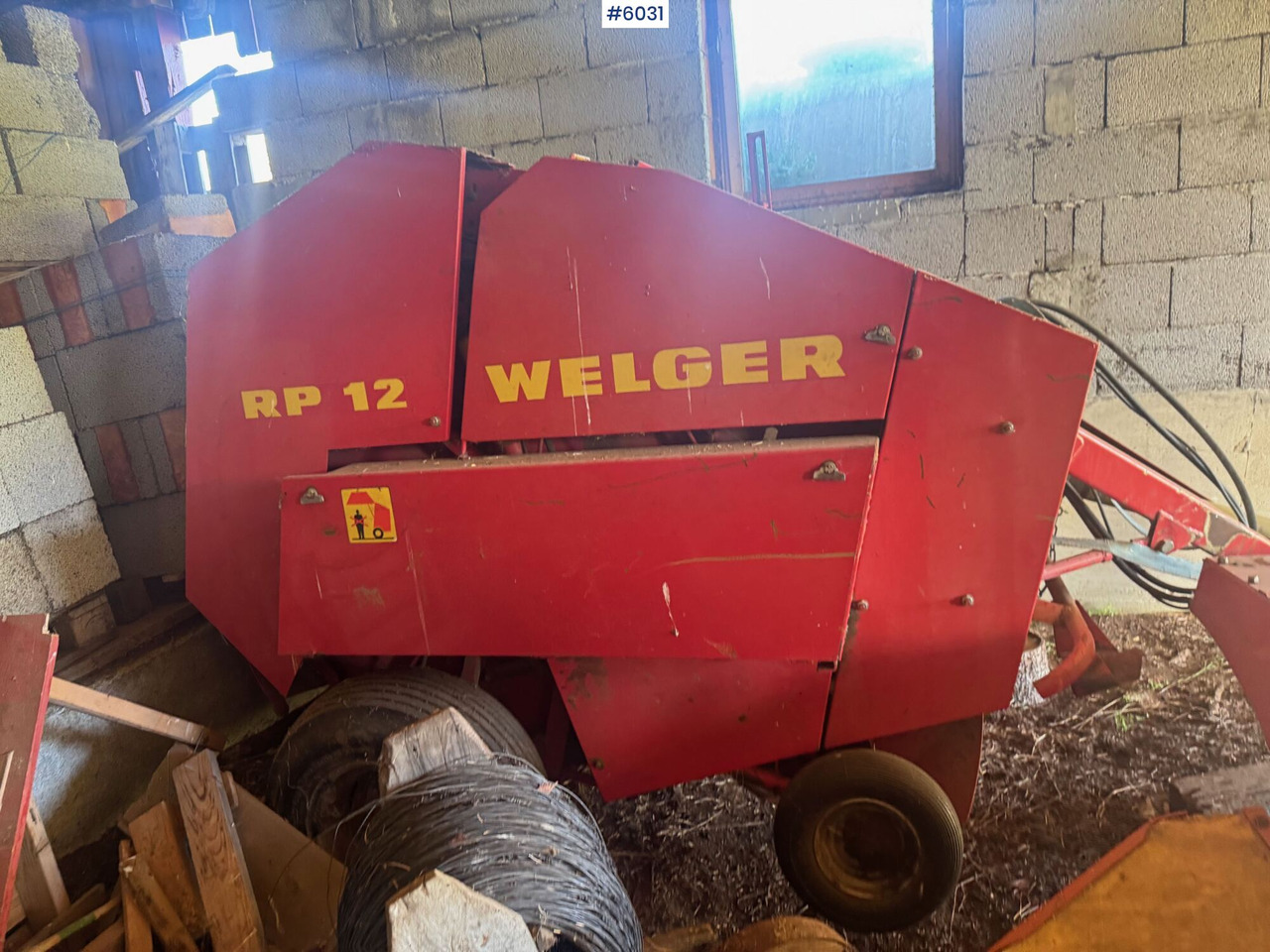 1983 Welger RP 12 round baler - Heinäkone: kuva 1983 Welger RP 12 round baler - Heinäkone 1983 Welger RP 12 round baler - Heinäkone: kuva 1983 Welger RP 12 round baler - Heinäkone