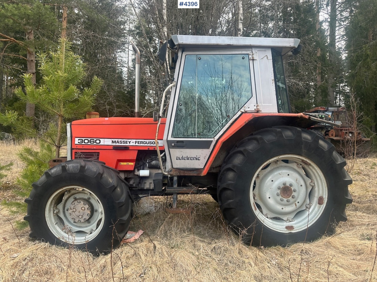 1991 Massey-Ferguson 3060 4x4 tractor. Rep. object - Traktori: kuva 1991 Massey-Ferguson 3060 4x4 tractor. Rep. object - Traktori 1991 Massey-Ferguson 3060 4x4 tractor. Rep. object - Traktori: kuva 1991 Massey-Ferguson 3060 4x4 tractor. Rep. object - Traktori