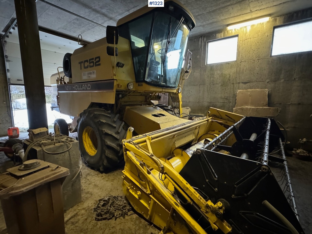 1992 New Holland TC52 Combine - Leikkuupuimuri: kuva 1992 New Holland TC52 Combine - Leikkuupuimuri 1992 New Holland TC52 Combine - Leikkuupuimuri: kuva 1992 New Holland TC52 Combine - Leikkuupuimuri