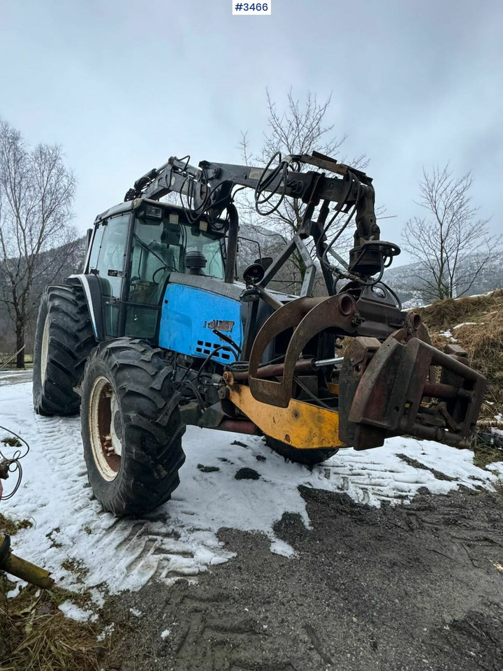 1993 Valmet 8100 m/ Hiab FMV Crane and timber trailer - Traktori: kuva 1993 Valmet 8100 m/ Hiab FMV Crane and timber trailer - Traktori 1993 Valmet 8100 m/ Hiab FMV Crane and timber trailer - Traktori: kuva 1993 Valmet 8100 m/ Hiab FMV Crane and timber trailer - Traktori