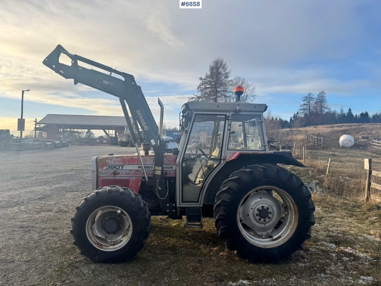 1995 Massey Ferguson 390T w/ Front Loader. - Traktori: kuva 1995 Massey Ferguson 390T w/ Front Loader. - Traktori 1995 Massey Ferguson 390T w/ Front Loader. - Traktori: kuva 1995 Massey Ferguson 390T w/ Front Loader. - Traktori