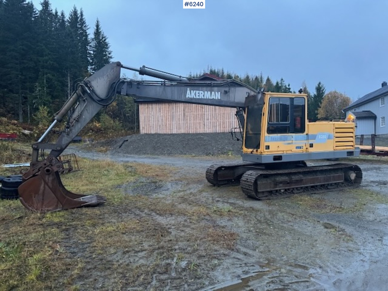 1996 Åkerman volvo EC200 w/ digging bucket and cleaning bucket! - Kaivuri: kuva 1996 Åkerman volvo EC200 w/ digging bucket and cleaning bucket! - Kaivuri 1996 Åkerman volvo EC200 w/ digging bucket and cleaning bucket! - Kaivuri: kuva 1996 Åkerman volvo EC200 w/ digging bucket and cleaning bucket! - Kaivuri