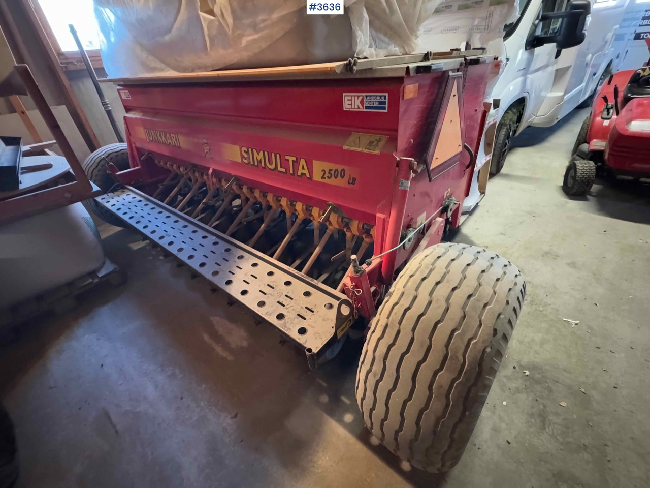 1997 Junkkari Simulta 2500 seed drill - Kylvökone: kuva 1997 Junkkari Simulta 2500 seed drill - Kylvökone 1997 Junkkari Simulta 2500 seed drill - Kylvökone: kuva 1997 Junkkari Simulta 2500 seed drill - Kylvökone