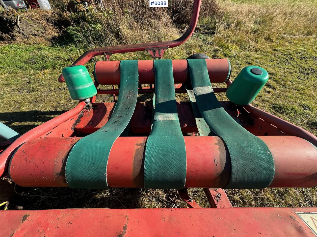 1998 Kverneland 7335 Round bale wrapper - Heinäkone: kuva 1998 Kverneland 7335 Round bale wrapper - Heinäkone 1998 Kverneland 7335 Round bale wrapper - Heinäkone: kuva 1998 Kverneland 7335 Round bale wrapper - Heinäkone