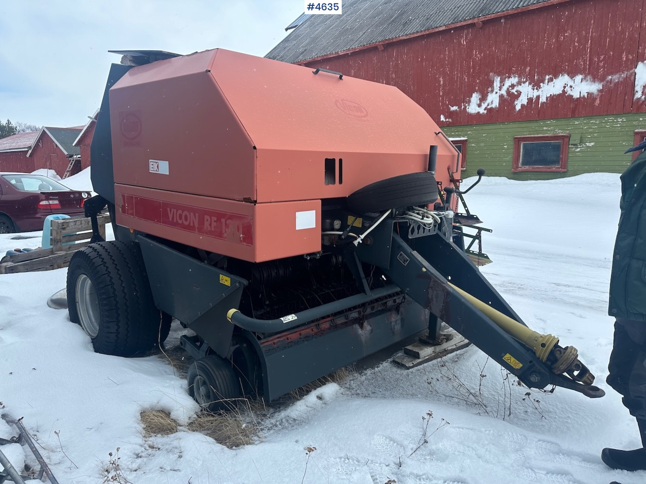 1998 Vicon RF 130 Round baler. - Heinäkone: kuva 1998 Vicon RF 130 Round baler. - Heinäkone 1998 Vicon RF 130 Round baler. - Heinäkone: kuva 1998 Vicon RF 130 Round baler. - Heinäkone