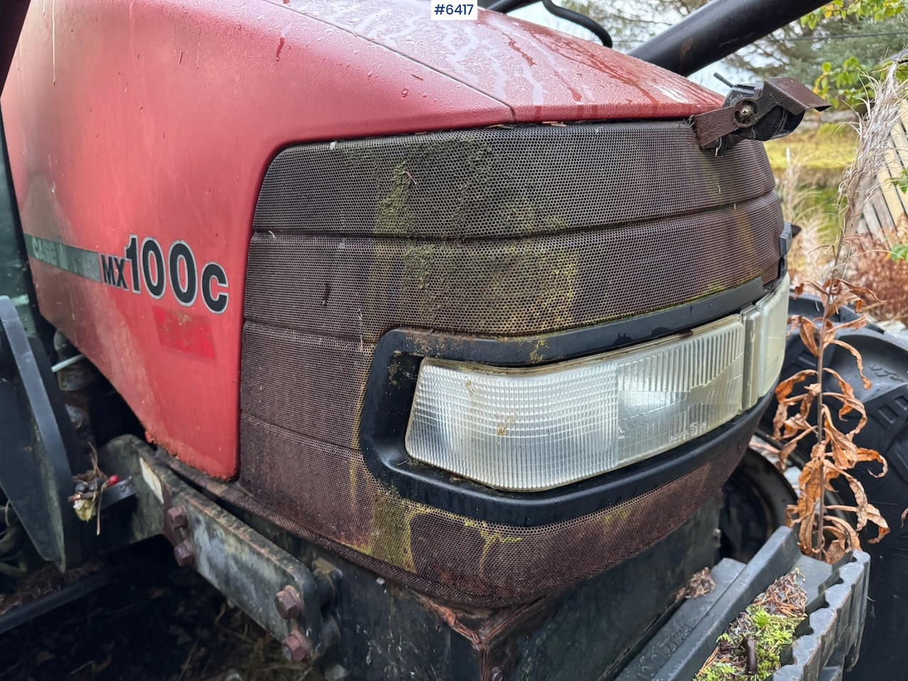 1999 Case IH Maxxum MX 100C w/ front loader, bucket and blade. Repair object. - Traktori: kuva 1999 Case IH Maxxum MX 100C w/ front loader, bucket and blade. Repair object. - Traktori 1999 Case IH Maxxum MX 100C w/ front loader, bucket and blade. Repair object. - Traktori: kuva 1999 Case IH Maxxum MX 100C w/ front loader, bucket and blade. Repair object. - Traktori