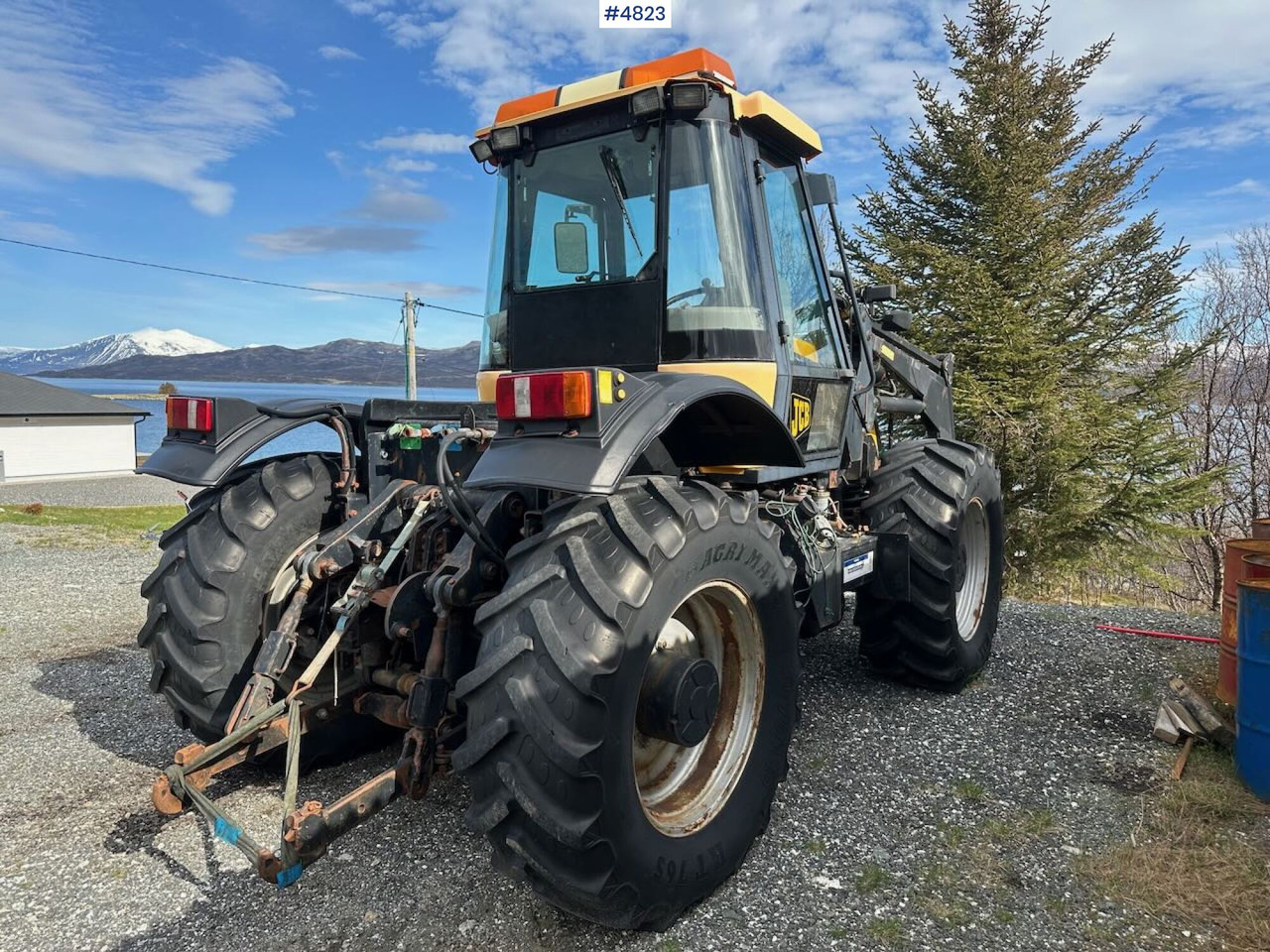 2000 JCB Fastrac 4x4 tractor w/ loader, 2 new tires, gravel bucket or snow bucket. WATCH VIDEO. - Traktori: kuva 2000 JCB Fastrac 4x4 tractor w/ loader, 2 new tires, gravel bucket or snow bucket. WATCH VIDEO. - Traktori 2000 JCB Fastrac 4x4 tractor w/ loader, 2 new tires, gravel bucket or snow bucket. WATCH VIDEO. - Traktori: kuva 2000 JCB Fastrac 4x4 tractor w/ loader, 2 new tires, gravel bucket or snow bucket. WATCH VIDEO. - Traktori