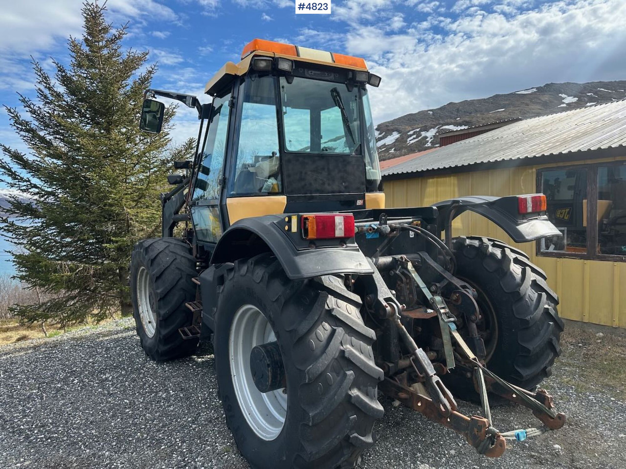 2000 JCB Fastrac 4x4 tractor w/ loader, 2 new tires, gravel bucket or snow bucket. WATCH VIDEO. - Traktori: kuva 2000 JCB Fastrac 4x4 tractor w/ loader, 2 new tires, gravel bucket or snow bucket. WATCH VIDEO. - Traktori 2000 JCB Fastrac 4x4 tractor w/ loader, 2 new tires, gravel bucket or snow bucket. WATCH VIDEO. - Traktori: kuva 2000 JCB Fastrac 4x4 tractor w/ loader, 2 new tires, gravel bucket or snow bucket. WATCH VIDEO. - Traktori