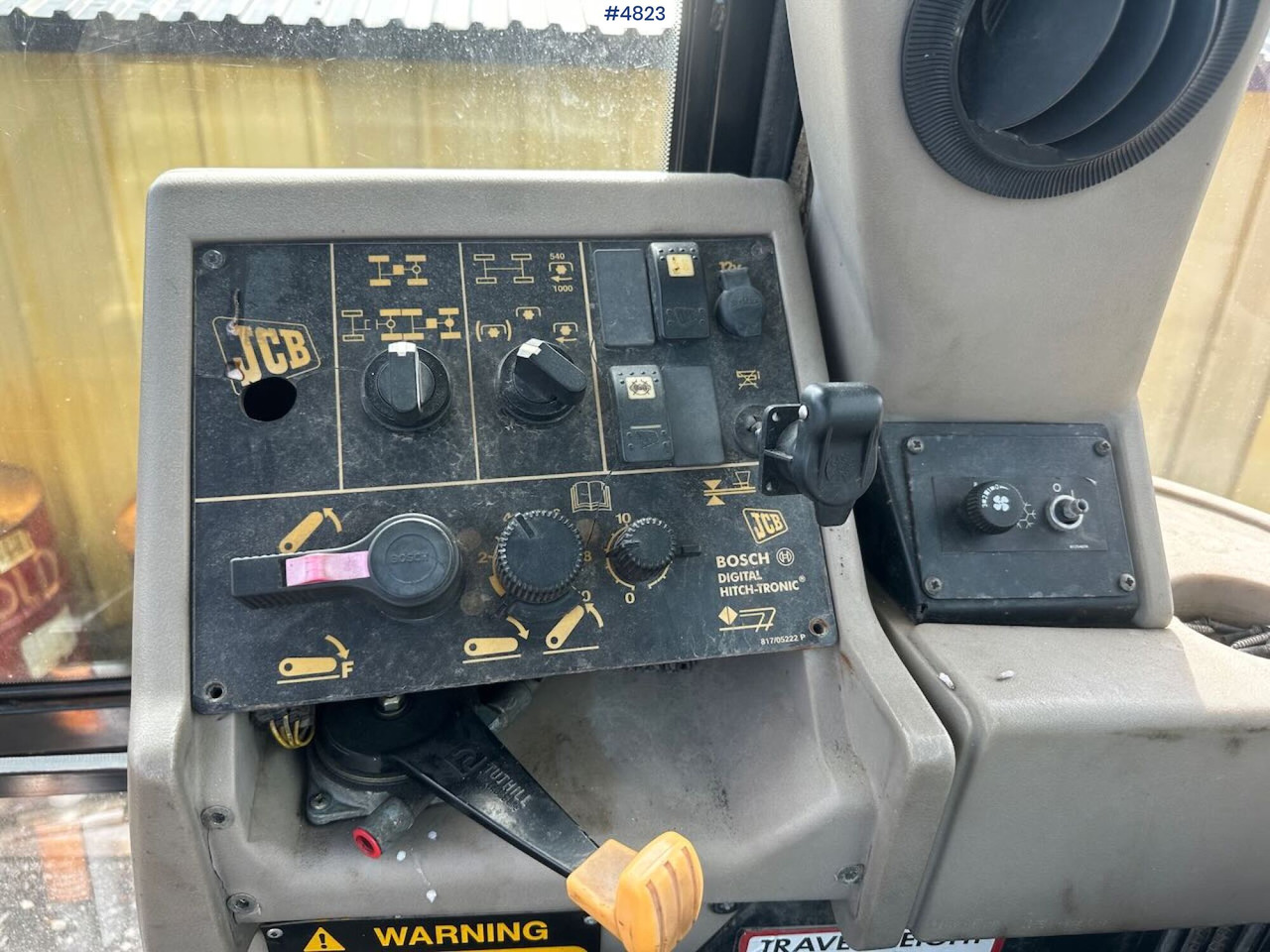 Traktori 2000 JCB Fastrac 4x4 tractor w/ loader, 2 new tires, gravel bucket or snow bucket. WATCH VIDEO.: kuva Traktori 2000 JCB Fastrac 4x4 tractor w/ loader, 2 new tires, gravel bucket or snow bucket. WATCH VIDEO.