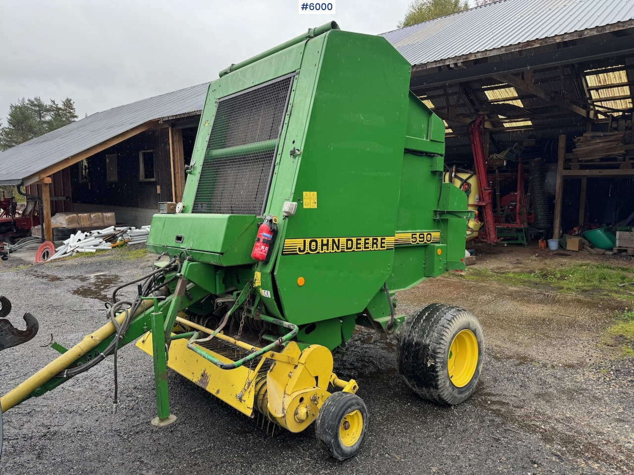 2000 John Deere 590 Round Baler. - Heinäkone: kuva 2000 John Deere 590 Round Baler. - Heinäkone 2000 John Deere 590 Round Baler. - Heinäkone: kuva 2000 John Deere 590 Round Baler. - Heinäkone