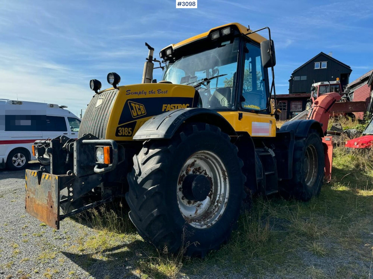 2001 JCB Fastrac 3185 4x4. The plow rigged and two sets of tires. - Traktori: kuva 2001 JCB Fastrac 3185 4x4. The plow rigged and two sets of tires. - Traktori 2001 JCB Fastrac 3185 4x4. The plow rigged and two sets of tires. - Traktori: kuva 2001 JCB Fastrac 3185 4x4. The plow rigged and two sets of tires. - Traktori