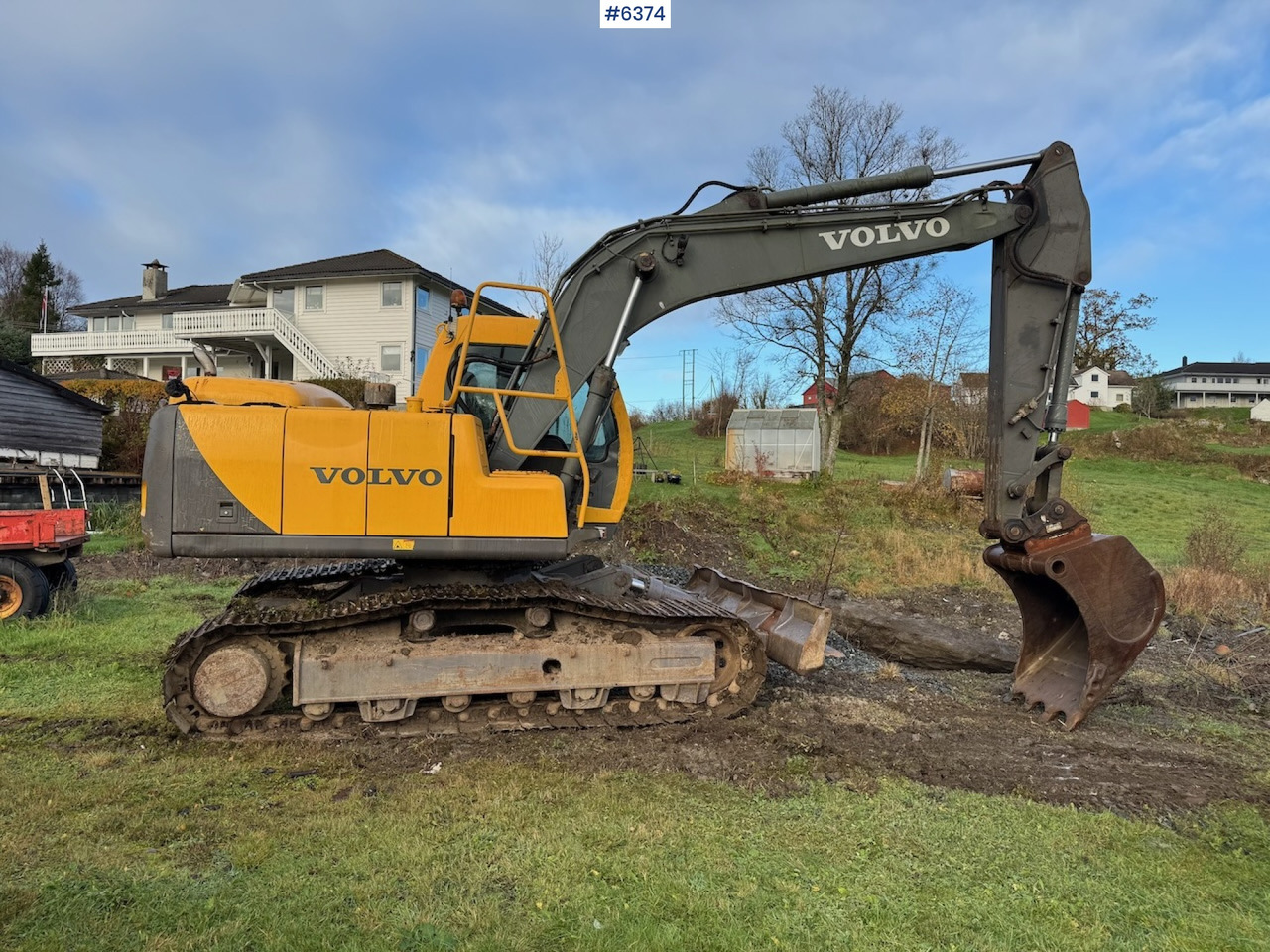 2001 Volvo EC 140 LCM w/ digger bucket. - Kaivuri: kuva 2001 Volvo EC 140 LCM w/ digger bucket. - Kaivuri 2001 Volvo EC 140 LCM w/ digger bucket. - Kaivuri: kuva 2001 Volvo EC 140 LCM w/ digger bucket. - Kaivuri