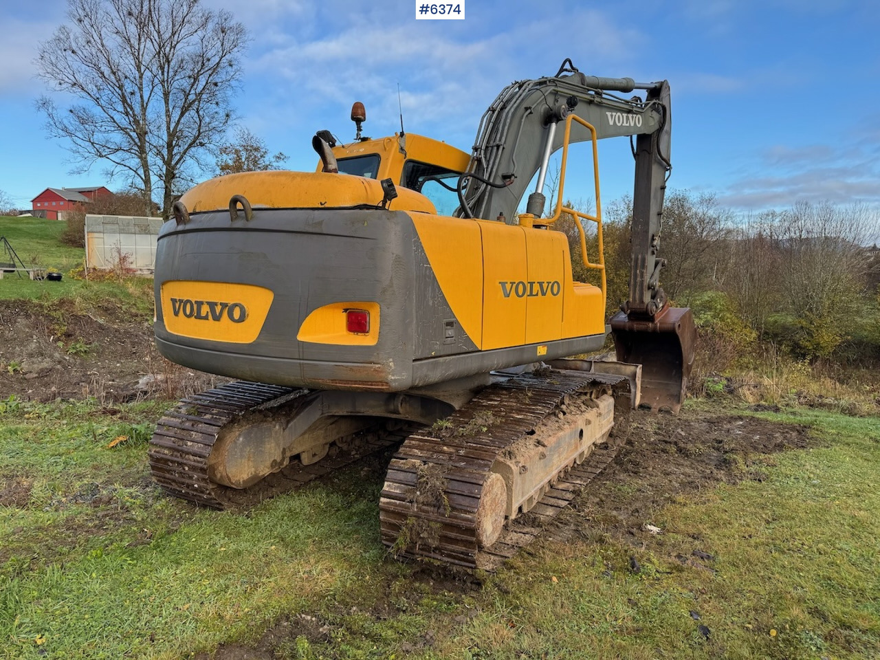 2001 Volvo EC 140 LCM w/ digger bucket. - Kaivuri: kuva 2001 Volvo EC 140 LCM w/ digger bucket. - Kaivuri 2001 Volvo EC 140 LCM w/ digger bucket. - Kaivuri: kuva 2001 Volvo EC 140 LCM w/ digger bucket. - Kaivuri