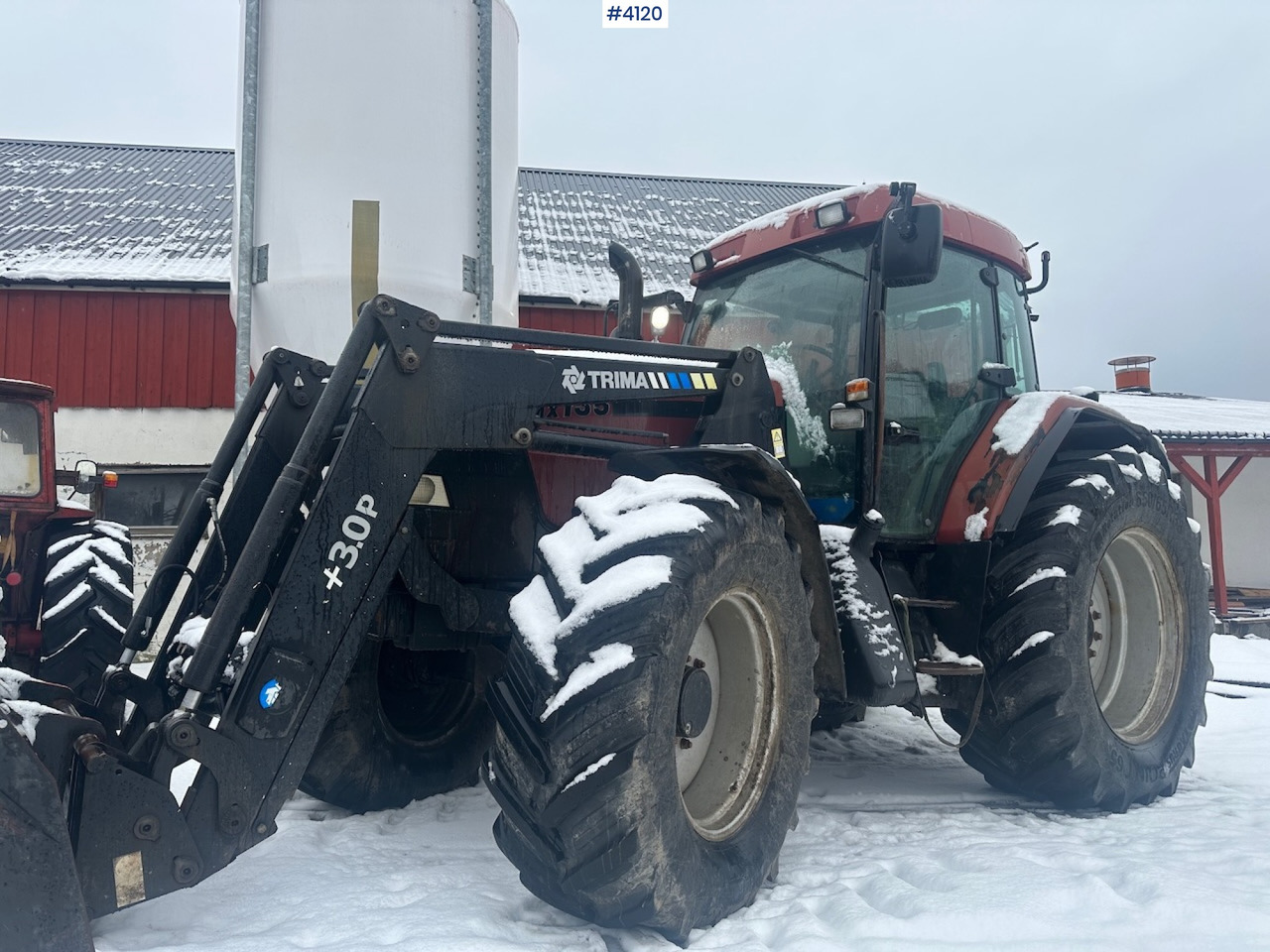 2002 CASE MX 135 MAXXUM 4x4 tractor with front loader. - Traktori: kuva 2002 CASE MX 135 MAXXUM 4x4 tractor with front loader. - Traktori 2002 CASE MX 135 MAXXUM 4x4 tractor with front loader. - Traktori: kuva 2002 CASE MX 135 MAXXUM 4x4 tractor with front loader. - Traktori