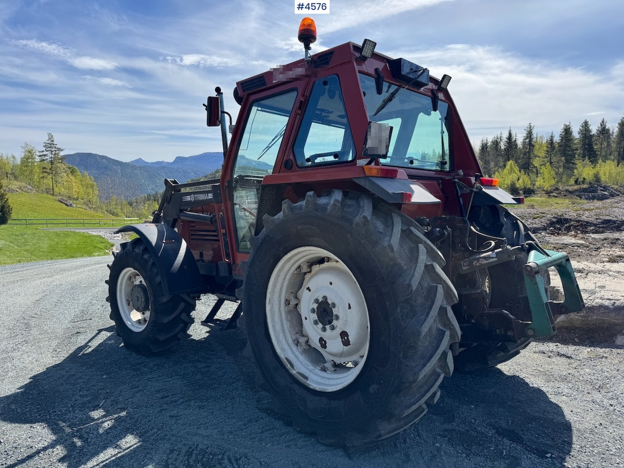 2002 Fiat 110-90 DT w/front loader. 1590 hours! - Traktori: kuva 2002 Fiat 110-90 DT w/front loader. 1590 hours! - Traktori 2002 Fiat 110-90 DT w/front loader. 1590 hours! - Traktori: kuva 2002 Fiat 110-90 DT w/front loader. 1590 hours! - Traktori