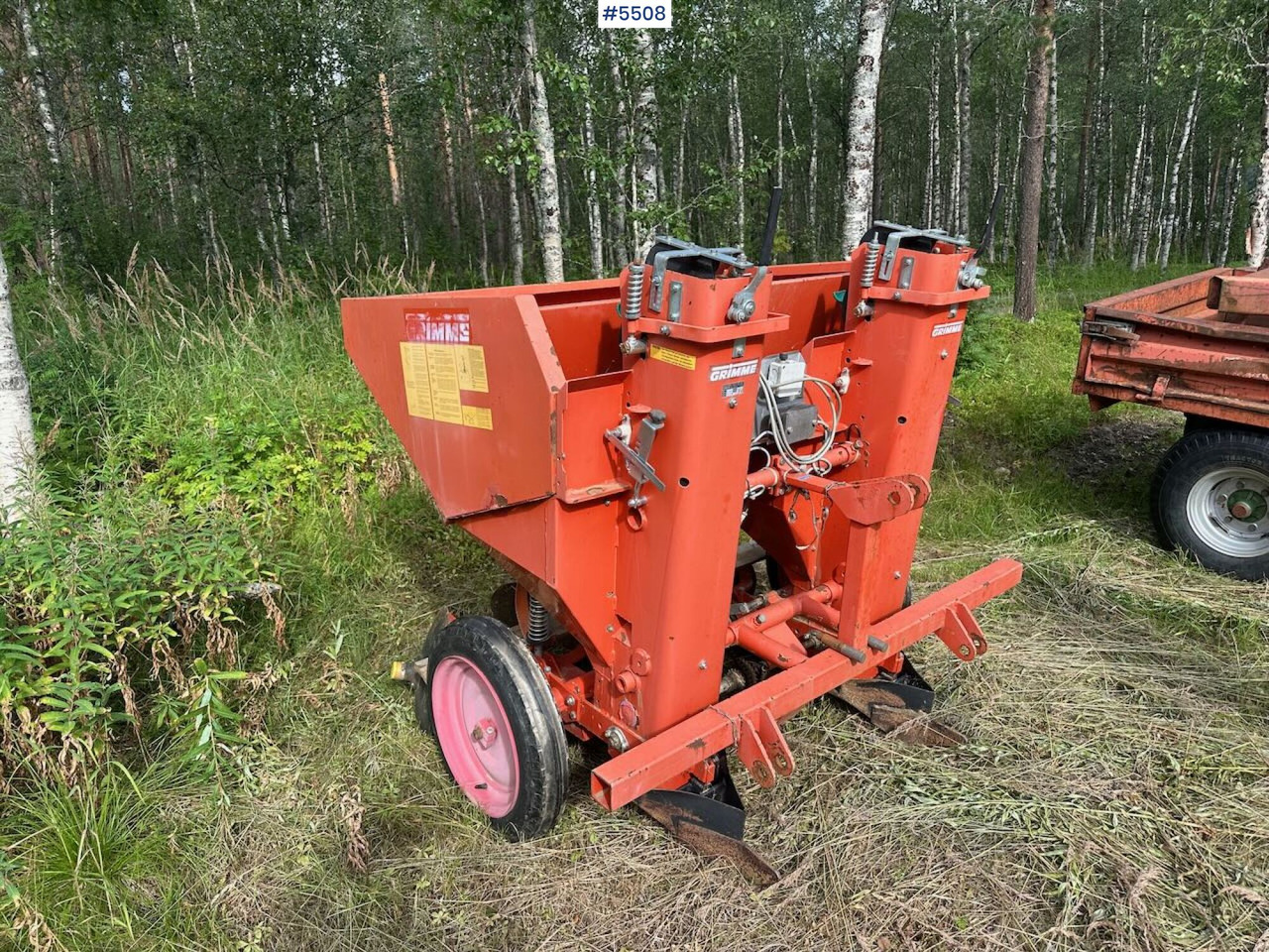 2002 Grimme potato planter - Maanmuokkauskone: kuva 2002 Grimme potato planter - Maanmuokkauskone 2002 Grimme potato planter - Maanmuokkauskone: kuva 2002 Grimme potato planter - Maanmuokkauskone