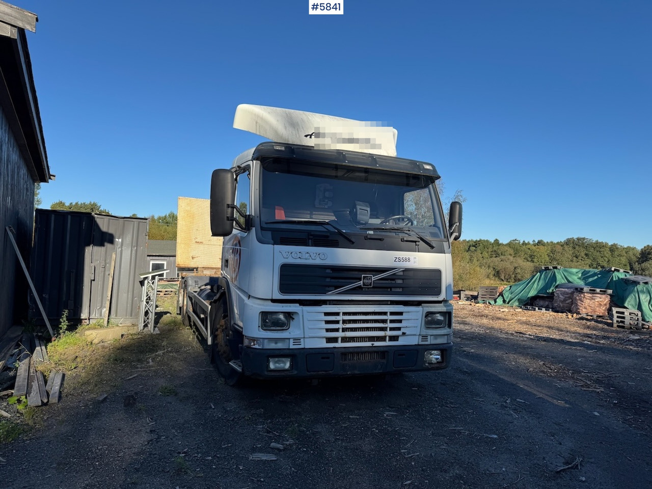 2002 Volvo FM 6x2. - Konttialus/ Vaihtokuormatilat kuorma-auto: kuva 2002 Volvo FM 6x2. - Konttialus/ Vaihtokuormatilat kuorma-auto 2002 Volvo FM 6x2. - Konttialus/ Vaihtokuormatilat kuorma-auto: kuva 2002 Volvo FM 6x2. - Konttialus/ Vaihtokuormatilat kuorma-auto