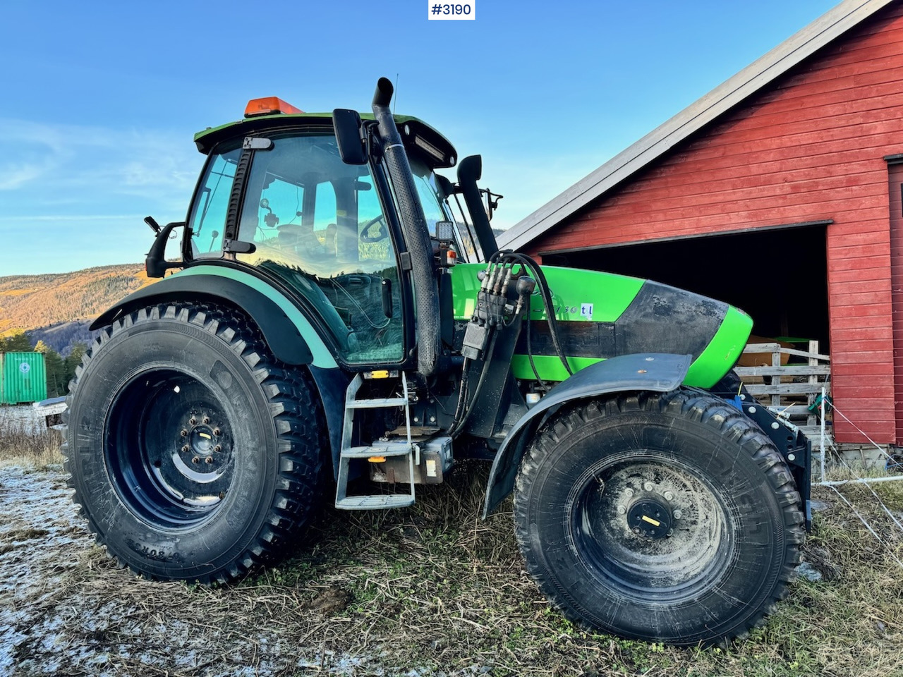 2004 Deutz-Fahr Agrotron 1130 4x4 Snow-Ready Tractor with Front Loader, Bucket, and 2 Sets of Tires - Traktori: kuva 2004 Deutz-Fahr Agrotron 1130 4x4 Snow-Ready Tractor with Front Loader, Bucket, and 2 Sets of Tires - Traktori 2004 Deutz-Fahr Agrotron 1130 4x4 Snow-Ready Tractor with Front Loader, Bucket, and 2 Sets of Tires - Traktori: kuva 2004 Deutz-Fahr Agrotron 1130 4x4 Snow-Ready Tractor with Front Loader, Bucket, and 2 Sets of Tires - Traktori
