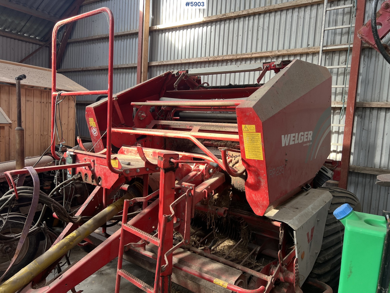 2005 Welger RP 235 press w/ net - Heinäkone: kuva 2005 Welger RP 235 press w/ net - Heinäkone 2005 Welger RP 235 press w/ net - Heinäkone: kuva 2005 Welger RP 235 press w/ net - Heinäkone