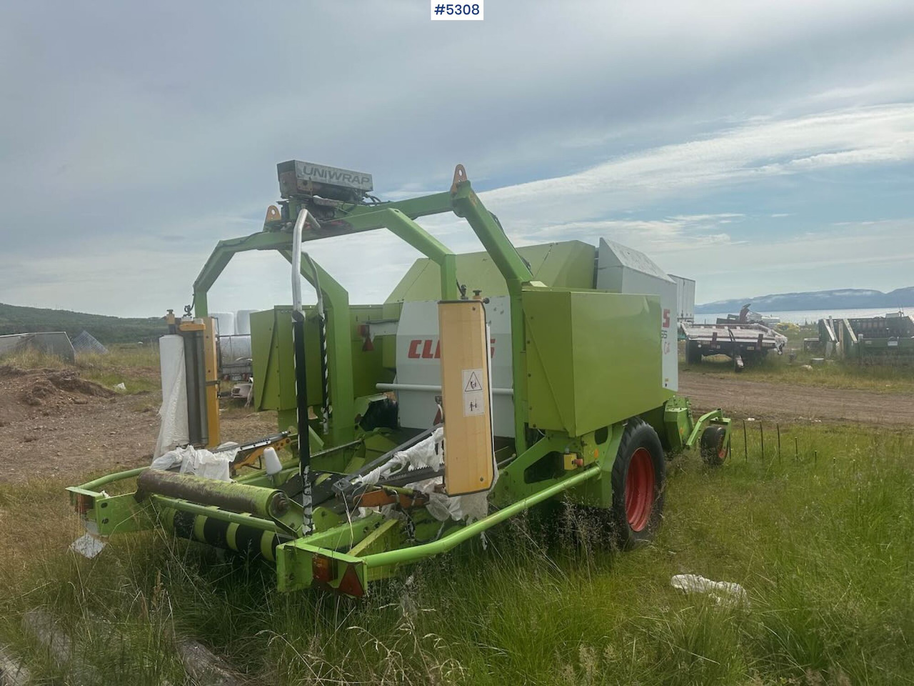 2006 Claas Rollant 255 roto cut - Heinäkone: kuva 2006 Claas Rollant 255 roto cut - Heinäkone 2006 Claas Rollant 255 roto cut - Heinäkone: kuva 2006 Claas Rollant 255 roto cut - Heinäkone