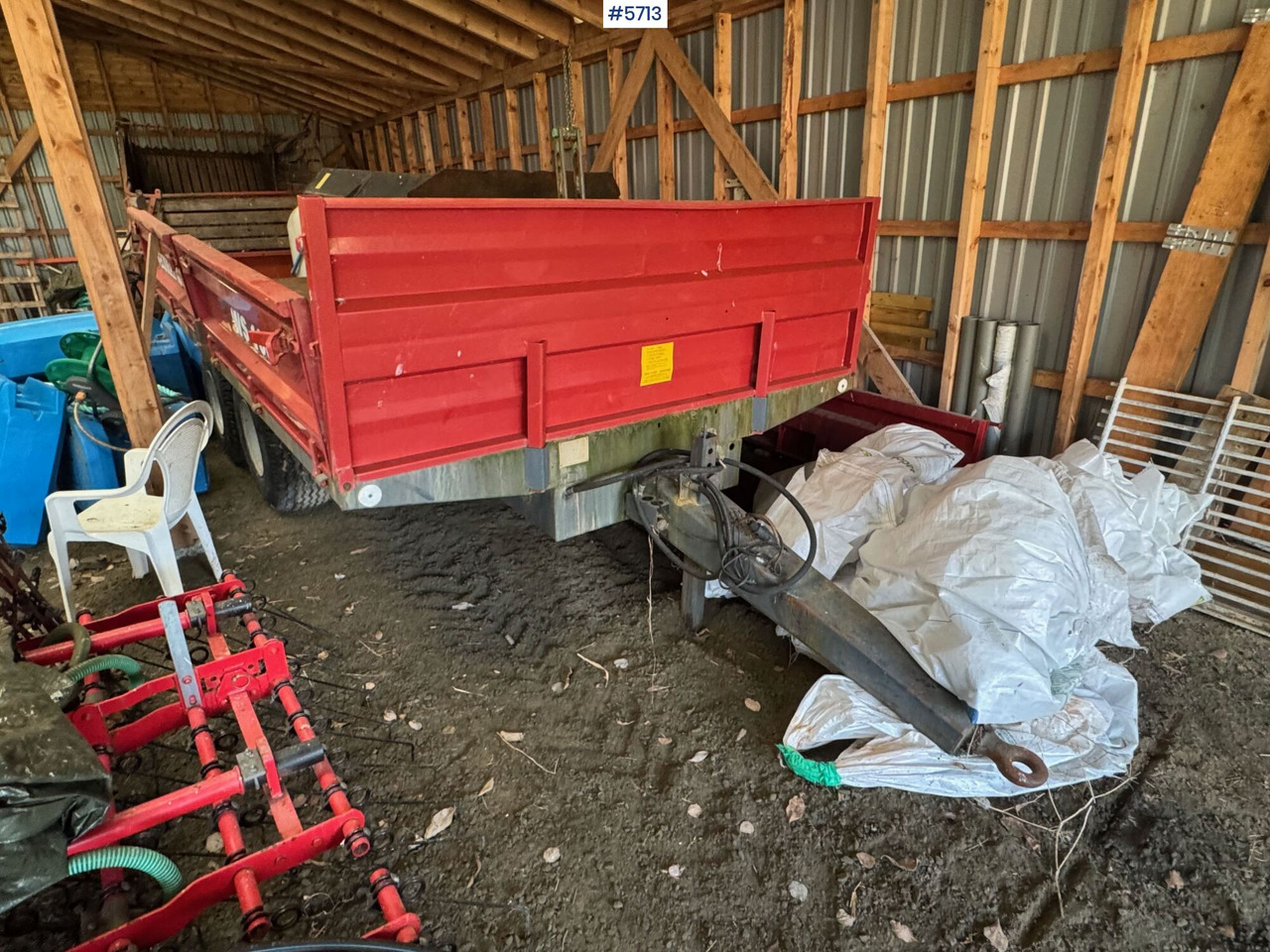 2006 Weckman WS100 dump trailer - Maatalous kippiperävaunu: kuva 2006 Weckman WS100 dump trailer - Maatalous kippiperävaunu 2006 Weckman WS100 dump trailer - Maatalous kippiperävaunu: kuva 2006 Weckman WS100 dump trailer - Maatalous kippiperävaunu