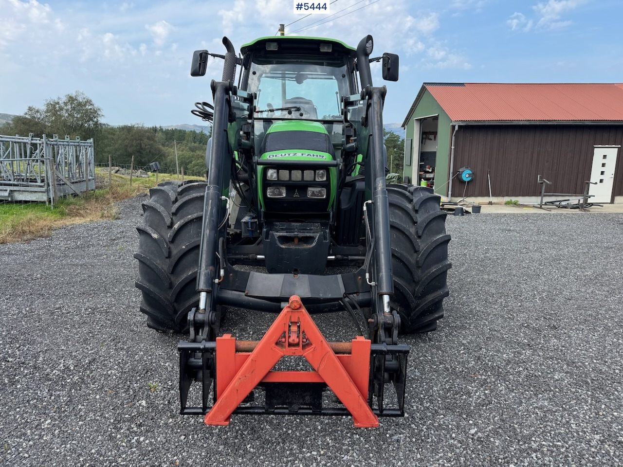 2008 Deutz Fahr Agrotron 150.7 w/ front loader. - Traktori: kuva 2008 Deutz Fahr Agrotron 150.7 w/ front loader. - Traktori 2008 Deutz Fahr Agrotron 150.7 w/ front loader. - Traktori: kuva 2008 Deutz Fahr Agrotron 150.7 w/ front loader. - Traktori