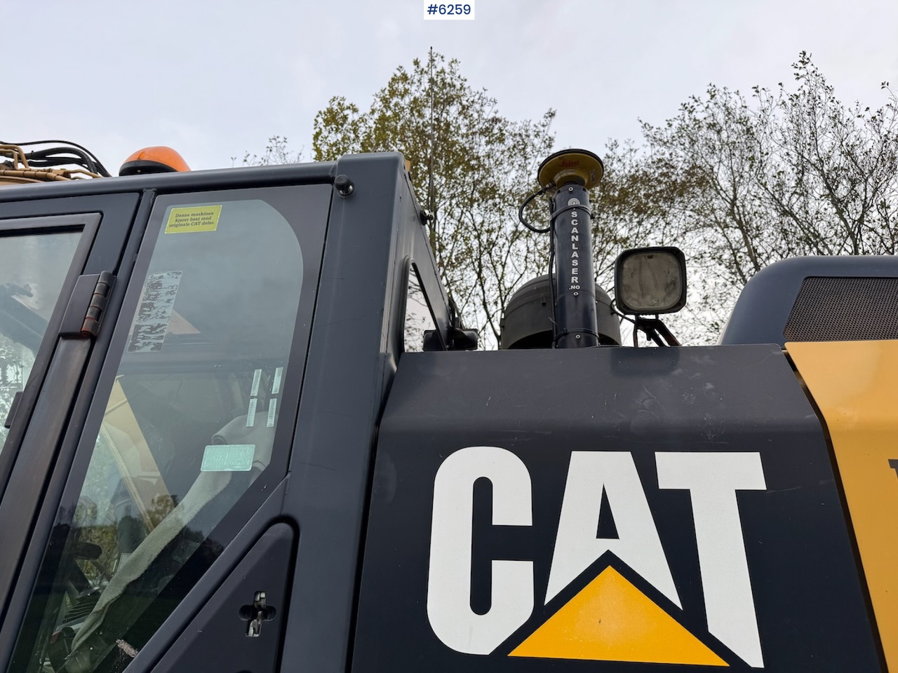 2012 Cat 324 E w/ rotor tilt, sanding bucket and digging bucket. - Kaivuri: kuva  2012 Cat 324 E w/ rotor tilt, sanding bucket and digging bucket. - Kaivuri 2012 Cat 324 E w/ rotor tilt, sanding bucket and digging bucket. - Kaivuri: kuva  2012 Cat 324 E w/ rotor tilt, sanding bucket and digging bucket. - Kaivuri