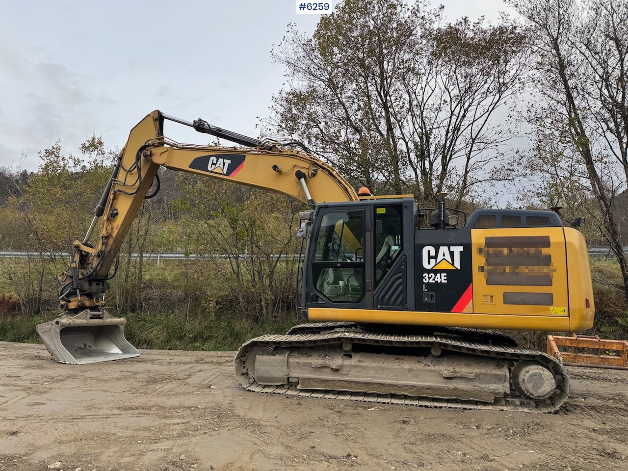 2012 Cat 324 E w/ rotor tilt, sanding bucket and digging bucket. - Kaivuri: kuva  2012 Cat 324 E w/ rotor tilt, sanding bucket and digging bucket. - Kaivuri 2012 Cat 324 E w/ rotor tilt, sanding bucket and digging bucket. - Kaivuri: kuva  2012 Cat 324 E w/ rotor tilt, sanding bucket and digging bucket. - Kaivuri