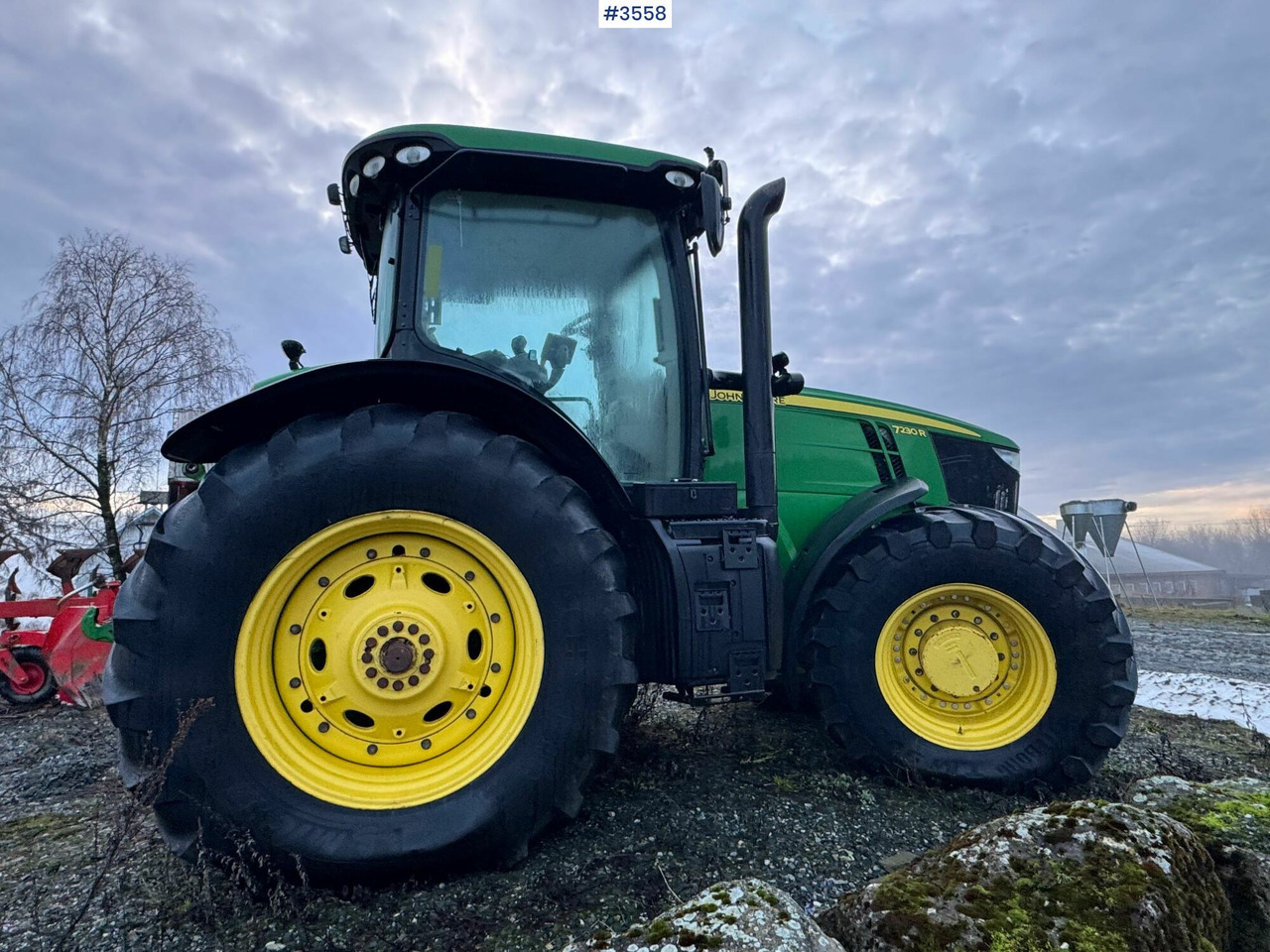 2012 John Deere 7230R w/ GPS and 3 hydraulic outlets! - Traktori: kuva  2012 John Deere 7230R w/ GPS and 3 hydraulic outlets! - Traktori 2012 John Deere 7230R w/ GPS and 3 hydraulic outlets! - Traktori: kuva  2012 John Deere 7230R w/ GPS and 3 hydraulic outlets! - Traktori