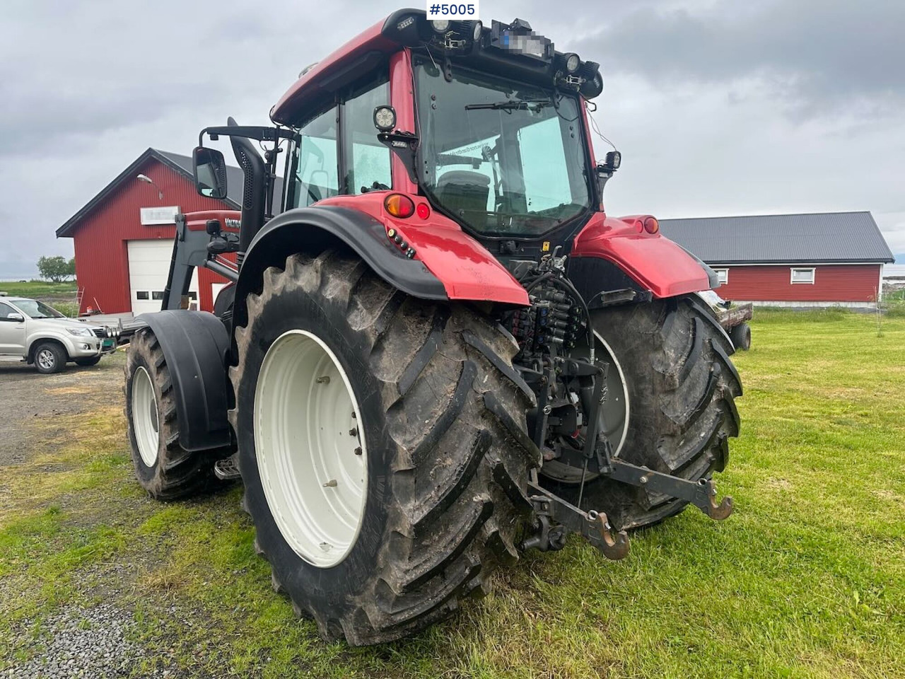 2012 Valtra T213 - Traktori: kuva 2012 Valtra T213 - Traktori 2012 Valtra T213 - Traktori: kuva 2012 Valtra T213 - Traktori