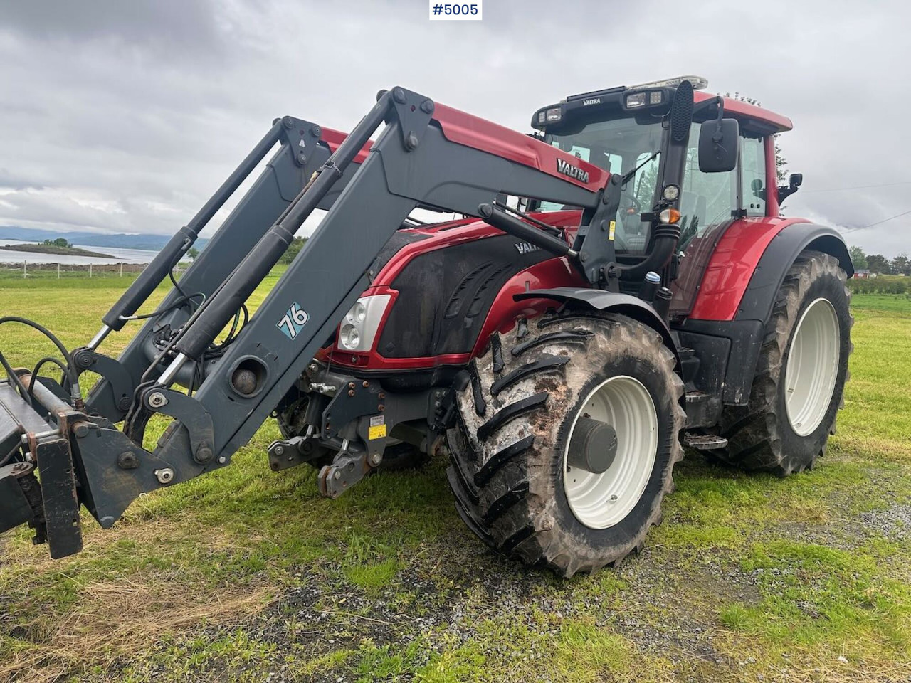 2012 Valtra T213 - Traktori: kuva 2012 Valtra T213 - Traktori 2012 Valtra T213 - Traktori: kuva 2012 Valtra T213 - Traktori