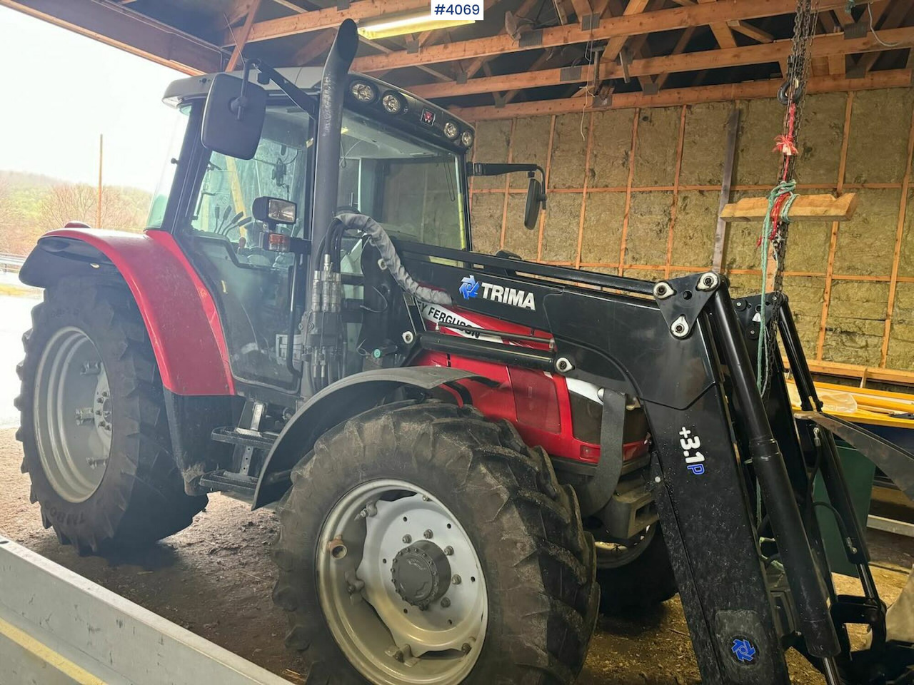 2013 Massey Ferguson 5455 w/ front loader, 2 buckets, pallet forks and blades. 1020 hours! - Traktori: kuva 2013 Massey Ferguson 5455 w/ front loader, 2 buckets, pallet forks and blades. 1020 hours! - Traktori 2013 Massey Ferguson 5455 w/ front loader, 2 buckets, pallet forks and blades. 1020 hours! - Traktori: kuva 2013 Massey Ferguson 5455 w/ front loader, 2 buckets, pallet forks and blades. 1020 hours! - Traktori
