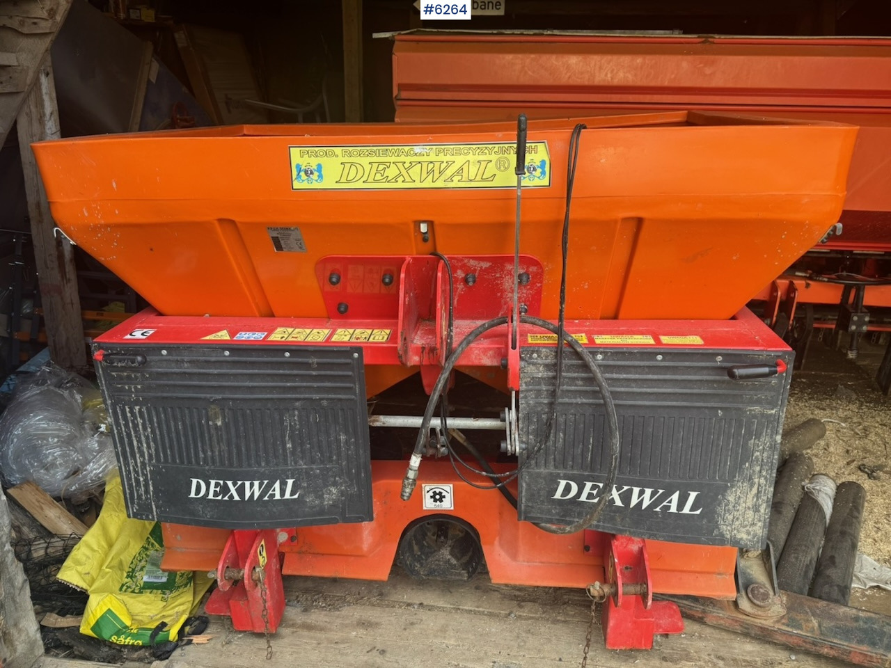 2015 Dexwal Tornado fertilizer spreader - Lannoitteenlevitin: kuva 2015 Dexwal Tornado fertilizer spreader - Lannoitteenlevitin 2015 Dexwal Tornado fertilizer spreader - Lannoitteenlevitin: kuva 2015 Dexwal Tornado fertilizer spreader - Lannoitteenlevitin