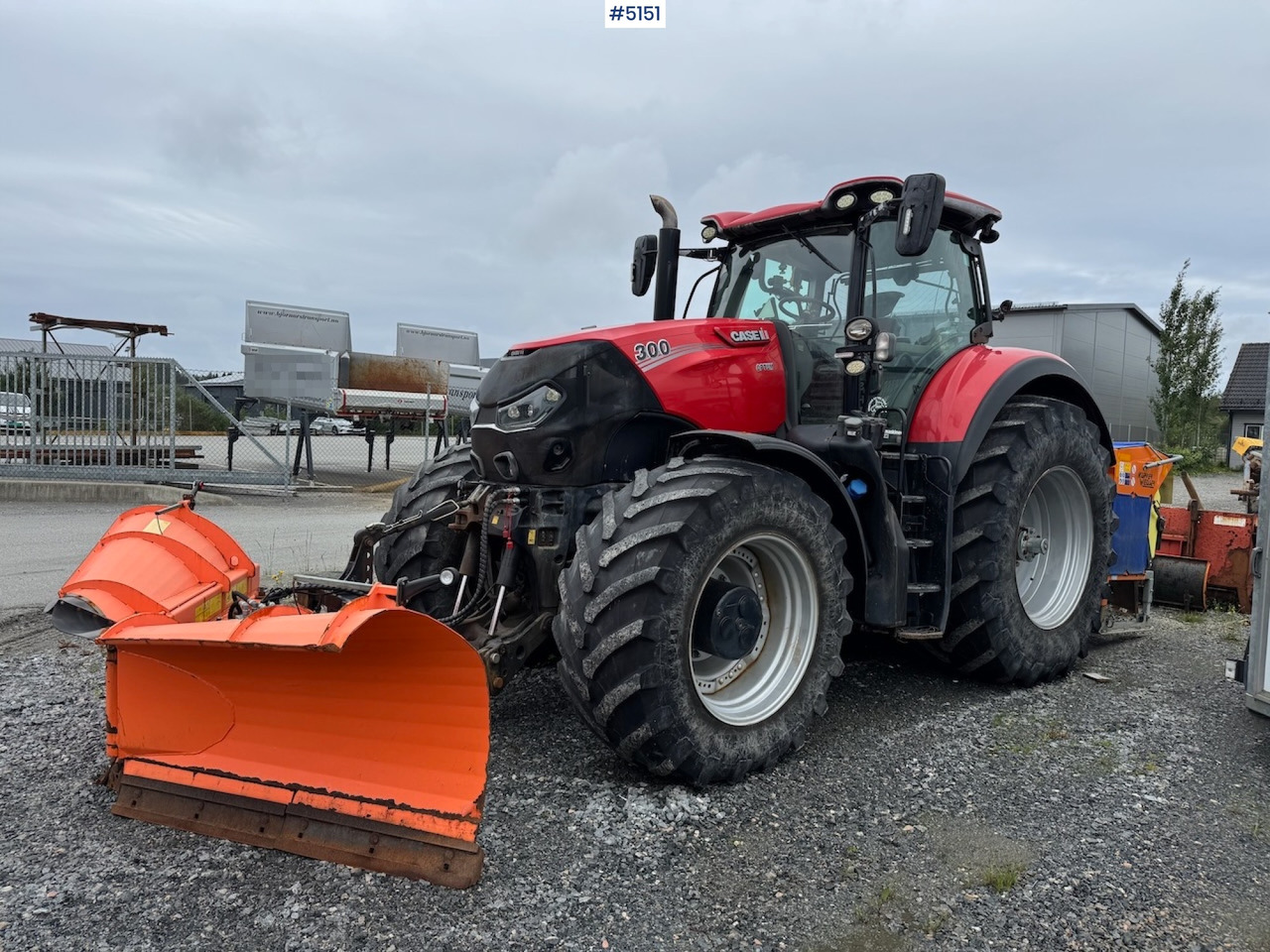 2016 Case IH Optum 300 CVX w/front hydraulics and plowing rig - Traktori: kuva 2016 Case IH Optum 300 CVX w/front hydraulics and plowing rig - Traktori 2016 Case IH Optum 300 CVX w/front hydraulics and plowing rig - Traktori: kuva 2016 Case IH Optum 300 CVX w/front hydraulics and plowing rig - Traktori
