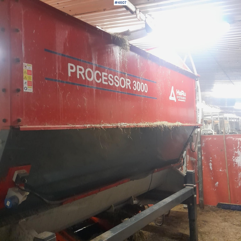 2018 HaRu Processor 3000 - Karjatalouskone: kuva 2018 HaRu Processor 3000 - Karjatalouskone 2018 HaRu Processor 3000 - Karjatalouskone: kuva 2018 HaRu Processor 3000 - Karjatalouskone