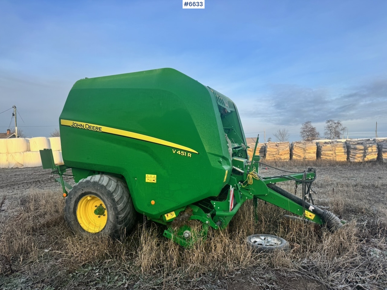 2018 John Deere V451R Round baler - Heinäkone: kuva 2018 John Deere V451R Round baler - Heinäkone 2018 John Deere V451R Round baler - Heinäkone: kuva 2018 John Deere V451R Round baler - Heinäkone