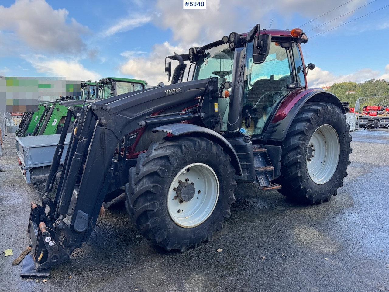2018 Valtra N174 w/ front loader and plow plate. - Traktori: kuva 2018 Valtra N174 w/ front loader and plow plate. - Traktori 2018 Valtra N174 w/ front loader and plow plate. - Traktori: kuva 2018 Valtra N174 w/ front loader and plow plate. - Traktori