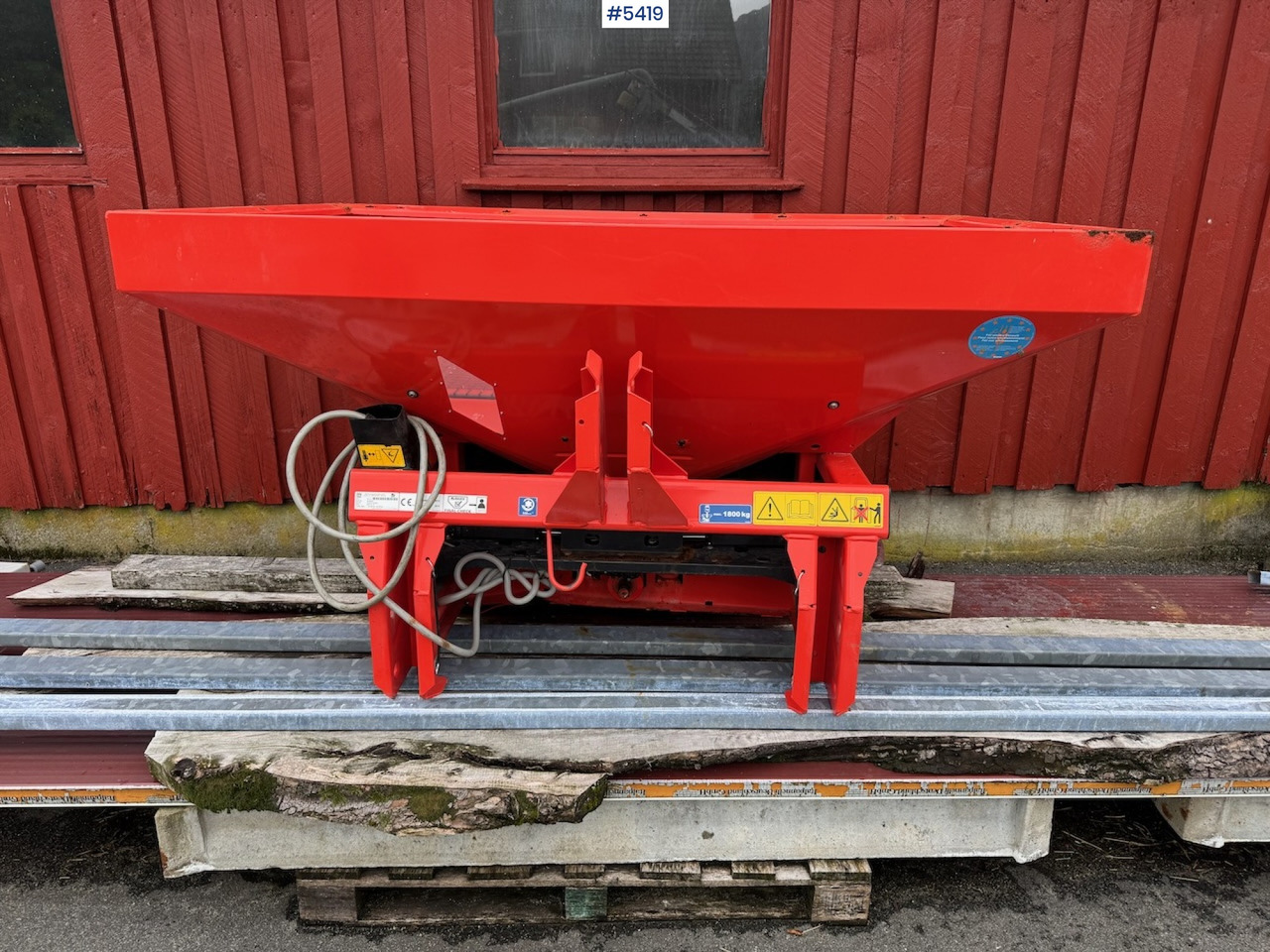 2019 Rauch MDS 19.1 Q fertilizer spreader. - Lannoitteenlevitin: kuva 2019 Rauch MDS 19.1 Q fertilizer spreader. - Lannoitteenlevitin 2019 Rauch MDS 19.1 Q fertilizer spreader. - Lannoitteenlevitin: kuva 2019 Rauch MDS 19.1 Q fertilizer spreader. - Lannoitteenlevitin