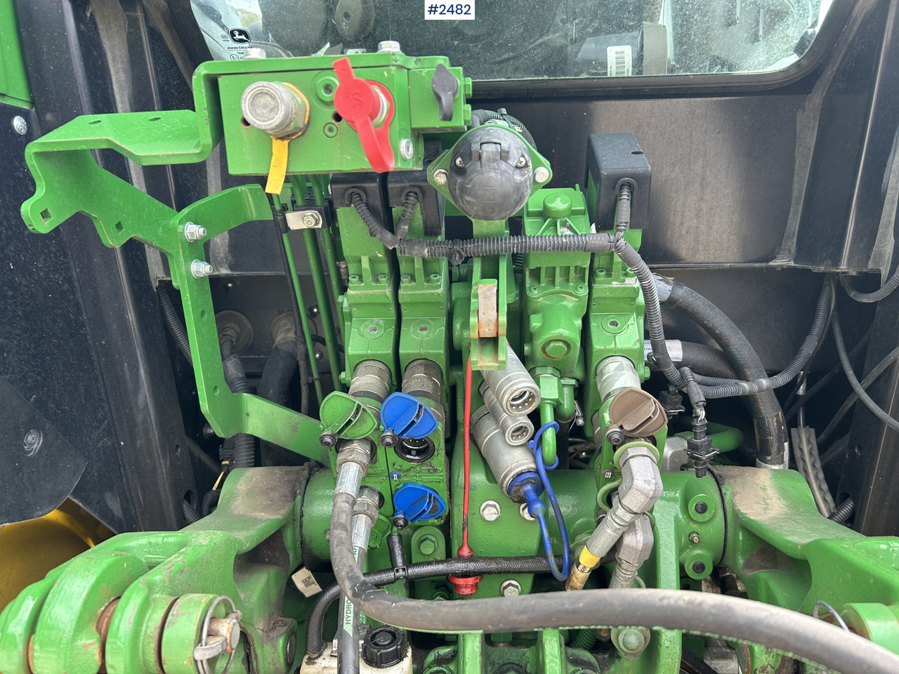 2020 John Deere 5125R w/ Quicke Q3s front loader - Traktori: kuva 2020 John Deere 5125R w/ Quicke Q3s front loader - Traktori 2020 John Deere 5125R w/ Quicke Q3s front loader - Traktori: kuva 2020 John Deere 5125R w/ Quicke Q3s front loader - Traktori