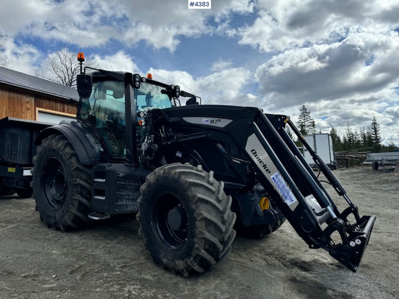 2021 Valtra T234 Versu w/ Quicke Q7 Front Loader - Traktori: kuva 2021 Valtra T234 Versu w/ Quicke Q7 Front Loader - Traktori 2021 Valtra T234 Versu w/ Quicke Q7 Front Loader - Traktori: kuva 2021 Valtra T234 Versu w/ Quicke Q7 Front Loader - Traktori