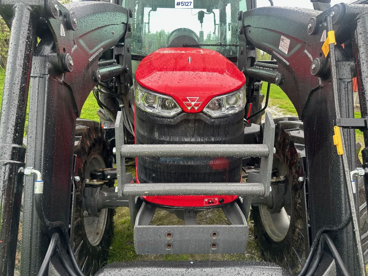 2024 Massey Ferguson 4710M - Traktori: kuva 2024 Massey Ferguson 4710M - Traktori 2024 Massey Ferguson 4710M - Traktori: kuva 2024 Massey Ferguson 4710M - Traktori