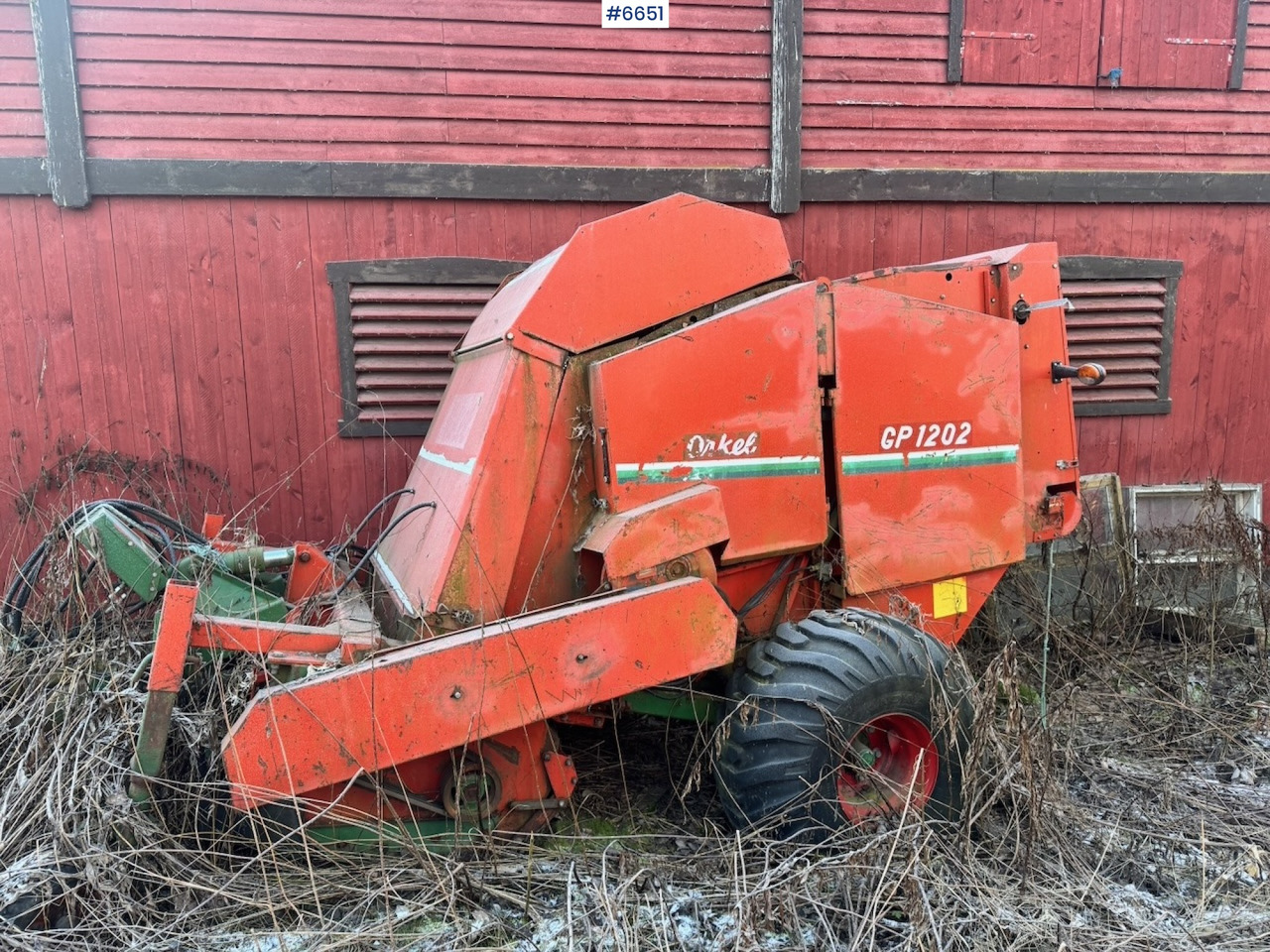Approx. 1995 Orkel GP1202 Round Baler. - Heinäkone: kuva Approx. 1995 Orkel GP1202 Round Baler. - Heinäkone Approx. 1995 Orkel GP1202 Round Baler. - Heinäkone: kuva Approx. 1995 Orkel GP1202 Round Baler. - Heinäkone