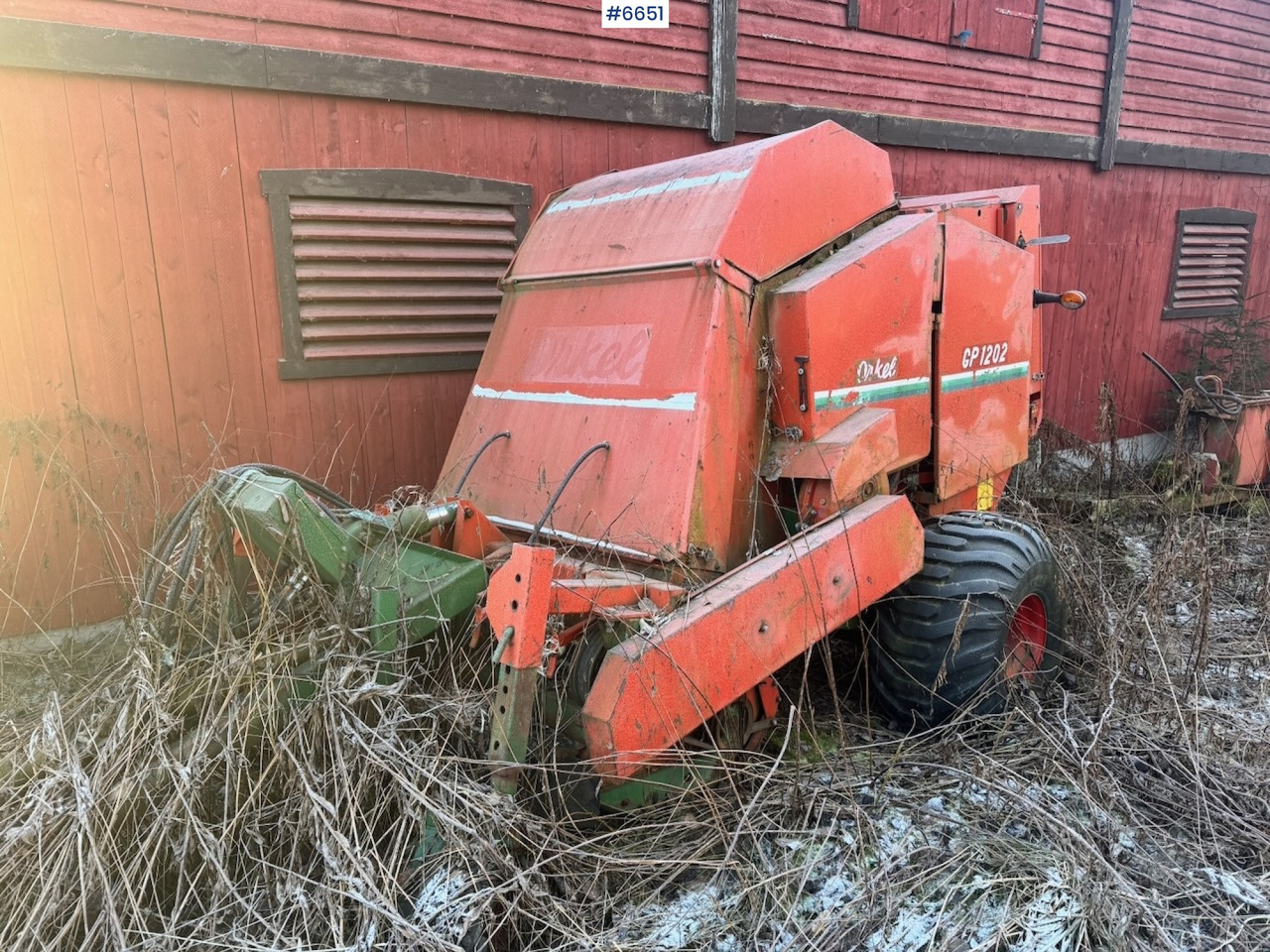 Approx. 1995 Orkel GP1202 Round Baler. - Heinäkone: kuva Approx. 1995 Orkel GP1202 Round Baler. - Heinäkone Approx. 1995 Orkel GP1202 Round Baler. - Heinäkone: kuva Approx. 1995 Orkel GP1202 Round Baler. - Heinäkone