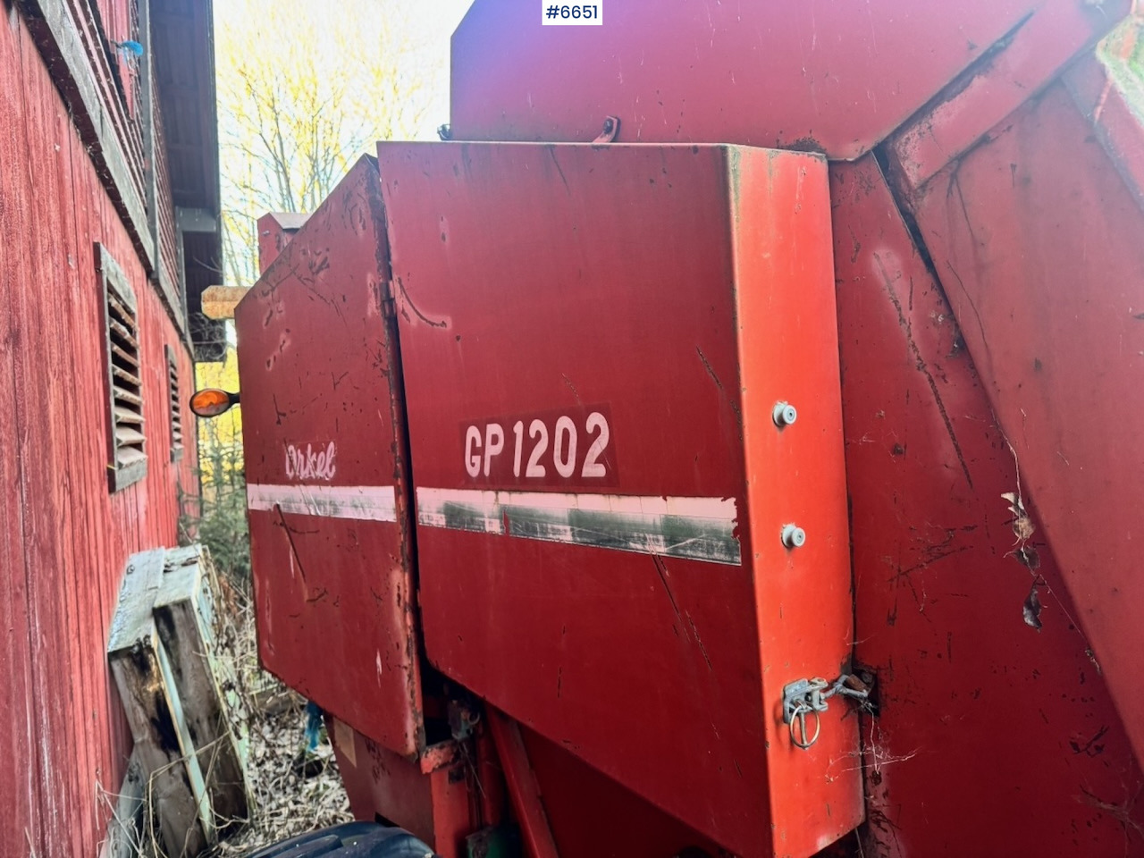 Approx. 1995 Orkel GP1202 Round Baler. - Heinäkone: kuva Approx. 1995 Orkel GP1202 Round Baler. - Heinäkone Approx. 1995 Orkel GP1202 Round Baler. - Heinäkone: kuva Approx. 1995 Orkel GP1202 Round Baler. - Heinäkone