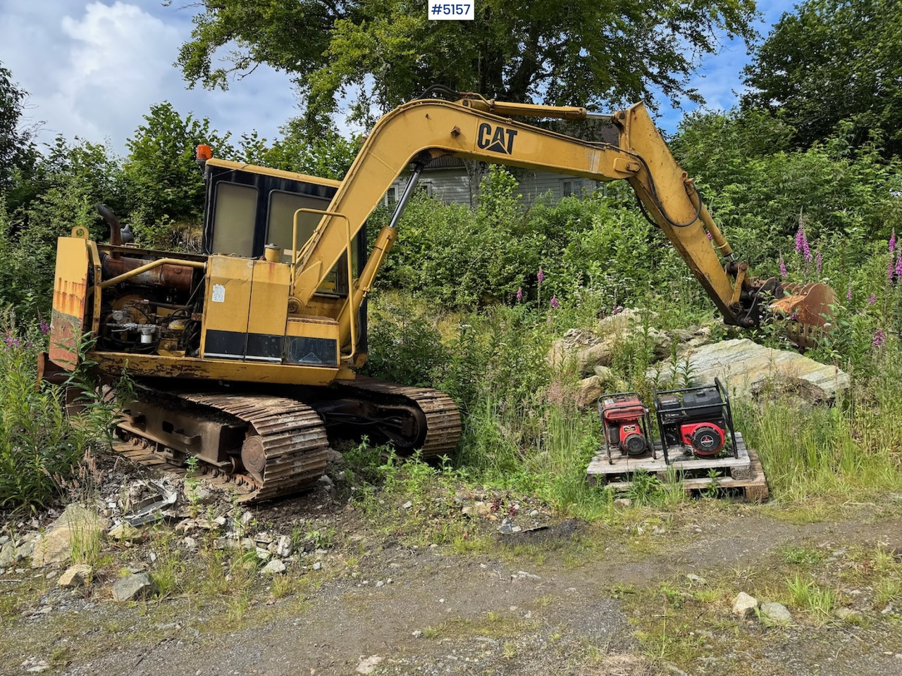 Cat E70B. Watch video - Kaivuri: kuva Cat E70B. Watch video - Kaivuri Cat E70B. Watch video - Kaivuri: kuva Cat E70B. Watch video - Kaivuri
