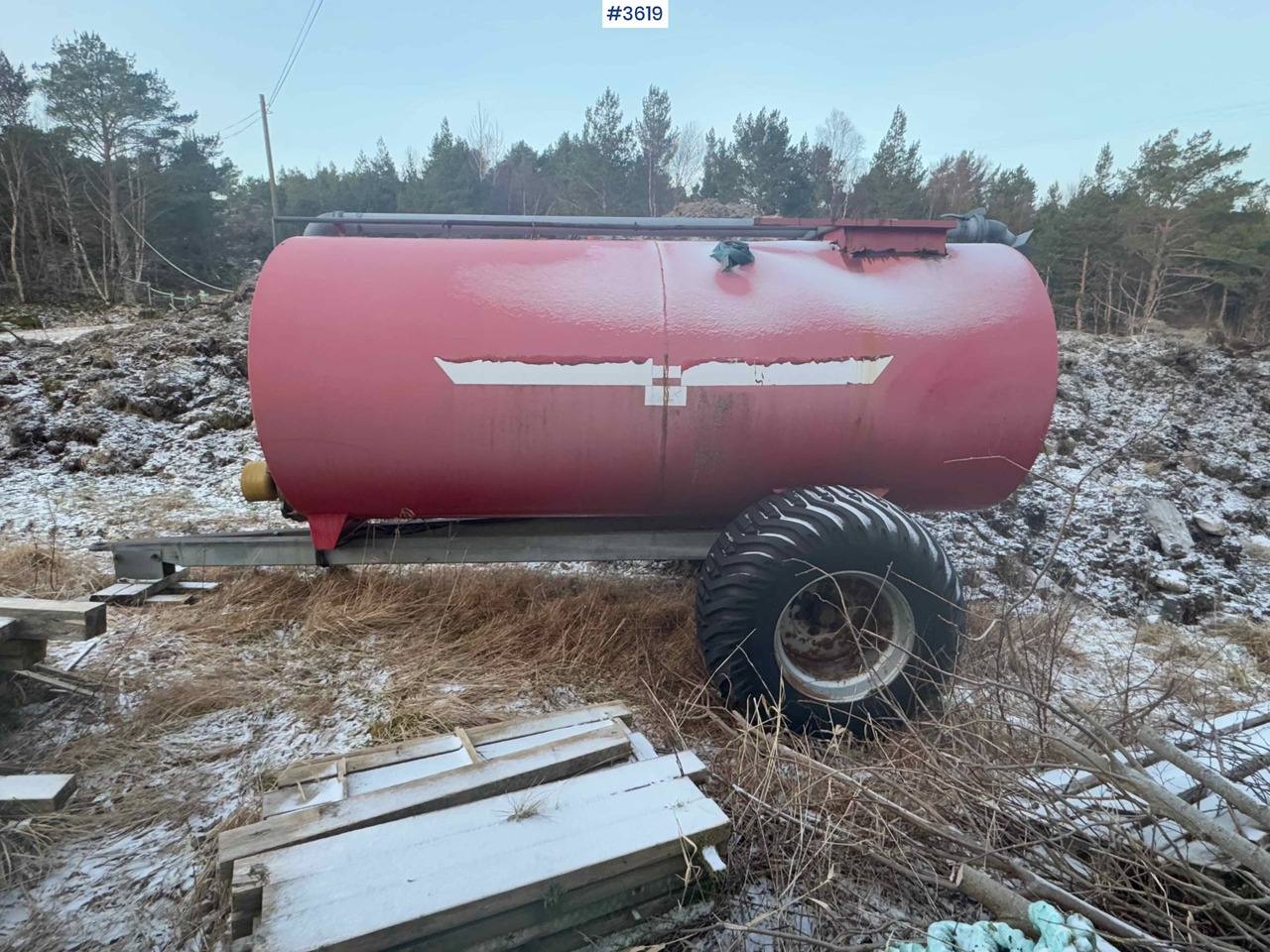 Fertilizer tank 6000 liters - Lietevaunu: kuva Fertilizer tank 6000 liters - Lietevaunu Fertilizer tank 6000 liters - Lietevaunu: kuva Fertilizer tank 6000 liters - Lietevaunu