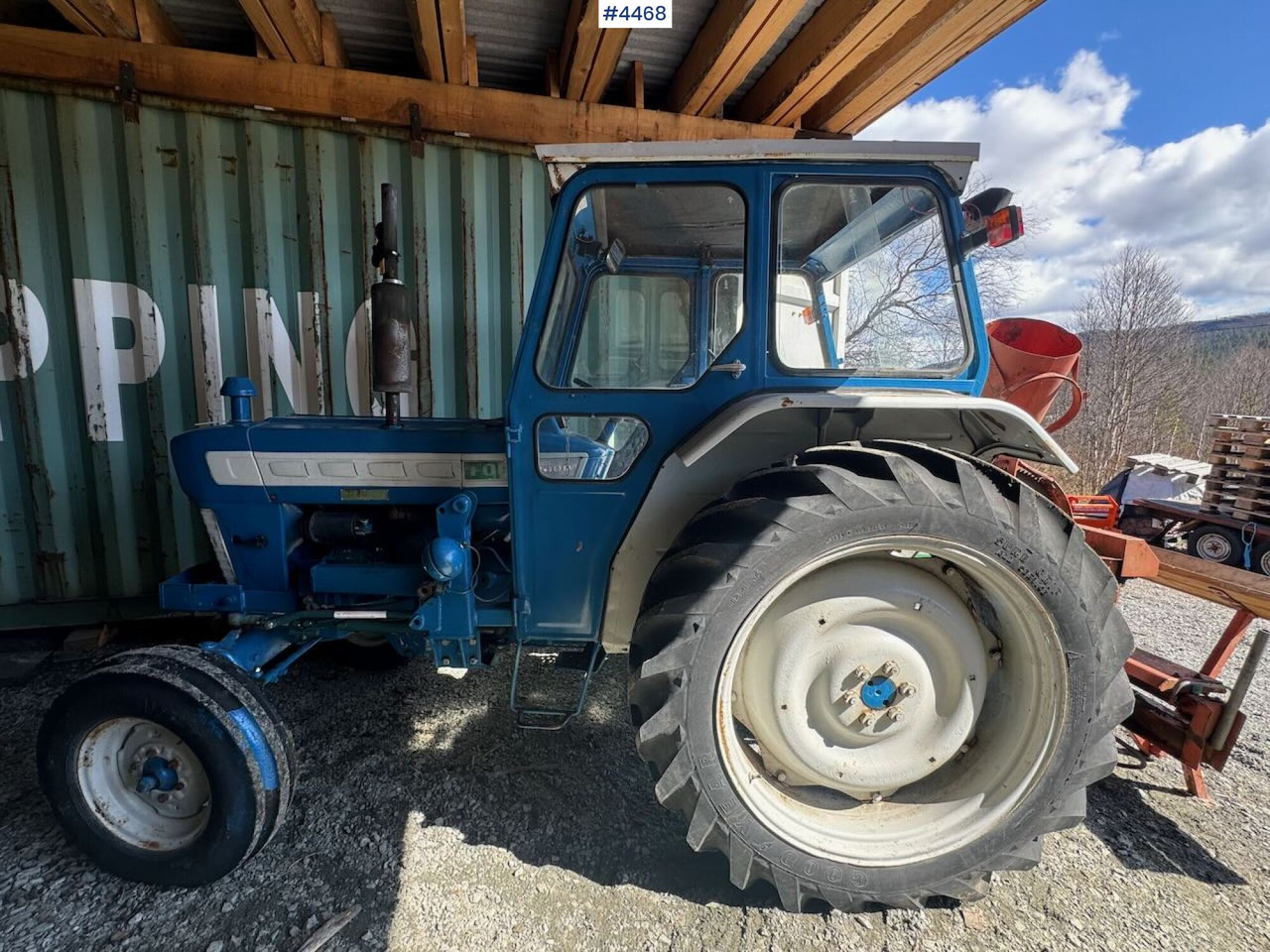 Ford 4000 4x2 - approx. 1970 model - Traktori: kuva Ford 4000 4x2 - approx. 1970 model - Traktori Ford 4000 4x2 - approx. 1970 model - Traktori: kuva Ford 4000 4x2 - approx. 1970 model - Traktori